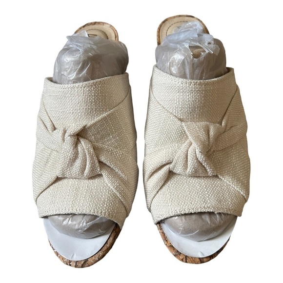 LifeStride Laguna Espadrille in cream - Picture 3 of 12